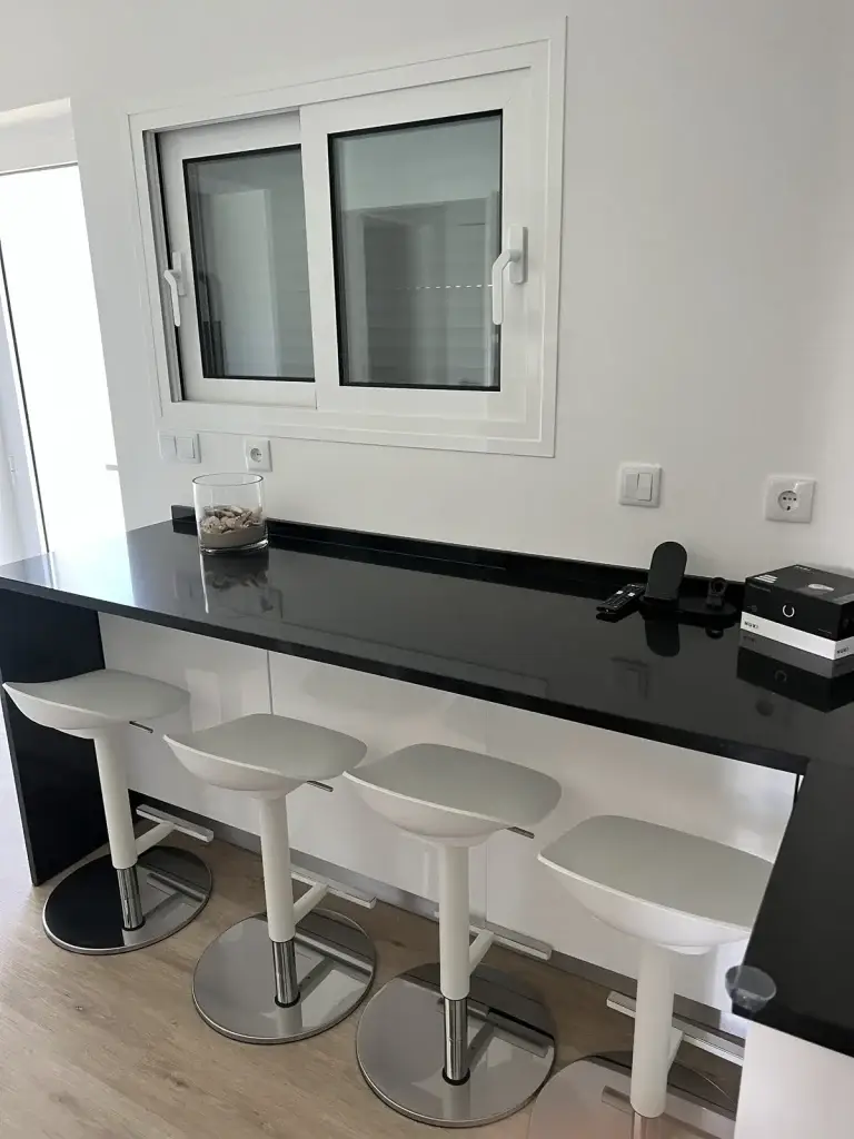 Balcão de refeições na cozinha